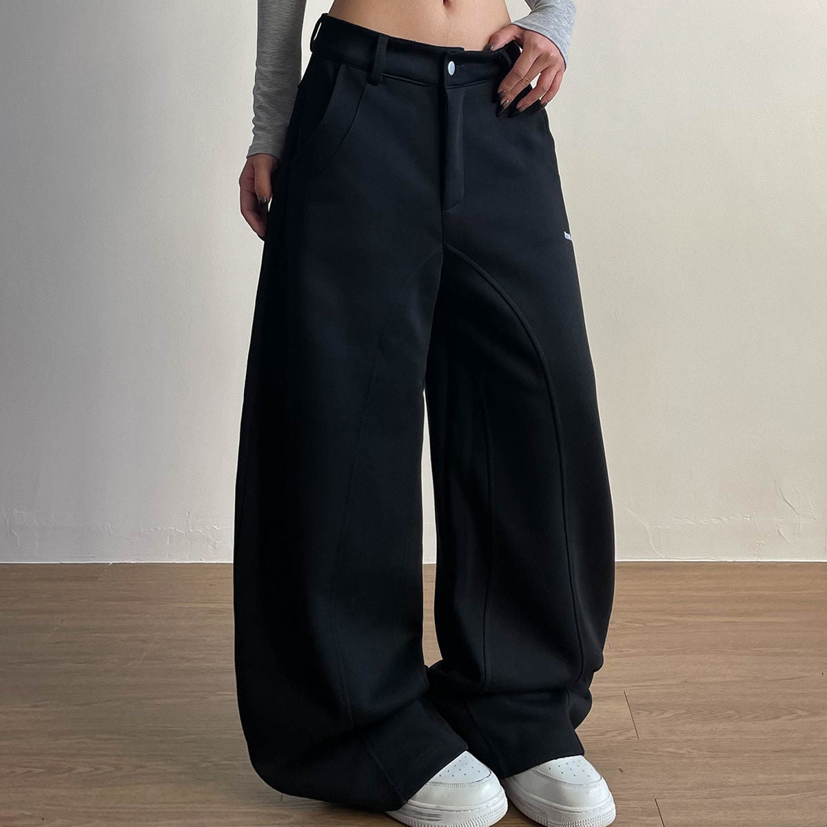 Wide leg pants